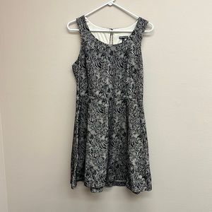 Express Black/Cream Dress, size L